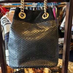 Elegant Black Chain Strap Bag